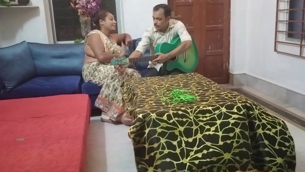 Sautele bete ne jawan mammy ko pel diya