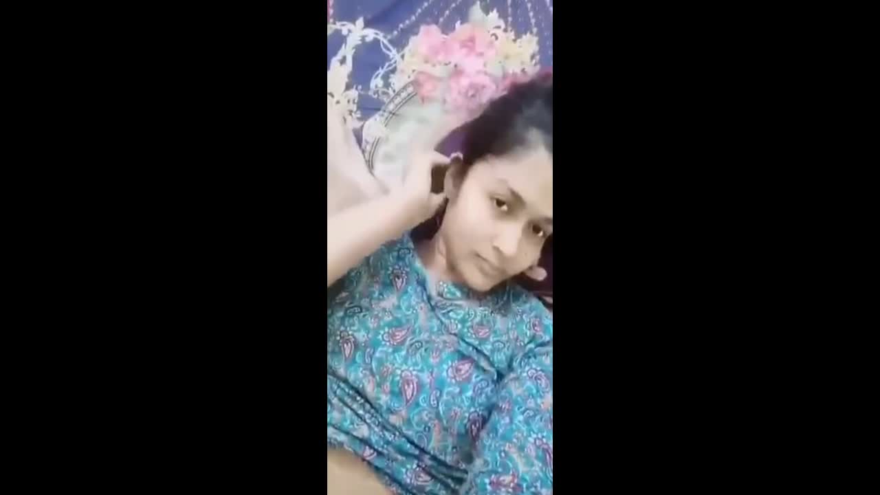 Shaved Pussy Beautiful Gf Fucking With Lover