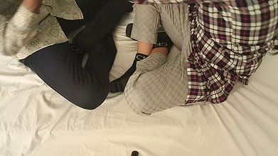 The Stepbrother Dared to Touch My Virgin Pussy! Follows the Contour of My Pussy in Leggings